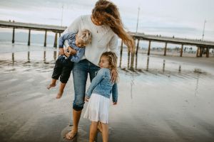 ■ なぜ、母親だけが責められるのか？